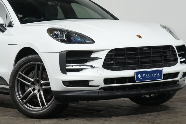 2019 Porsche Macan S SUV image 2