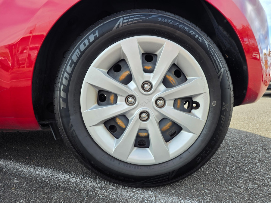 2013 Kia Rio UB S Hatch Image 32