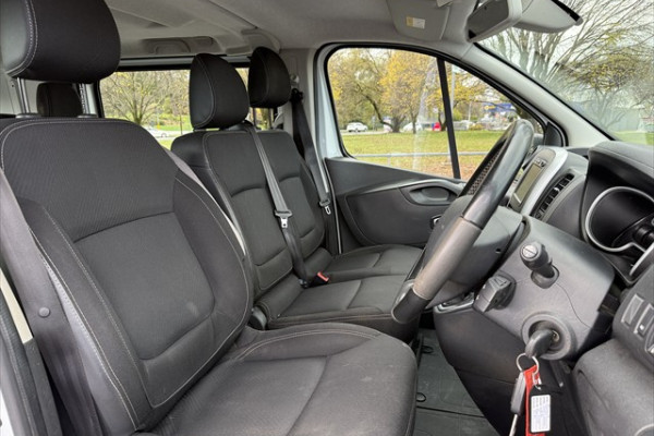 2022 Renault Trafic X82 Crew Lifestyle 125kW Van Image 11