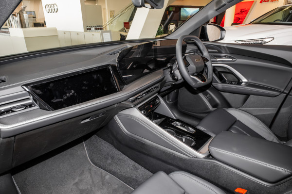 2025 MY26 Audi Q5 e-hybrid 270kW SUV