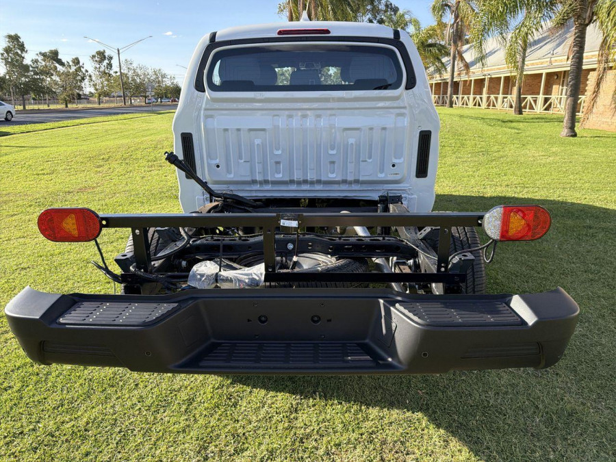 2026 JAC T9  Tradepro Cab Chassis Image 5