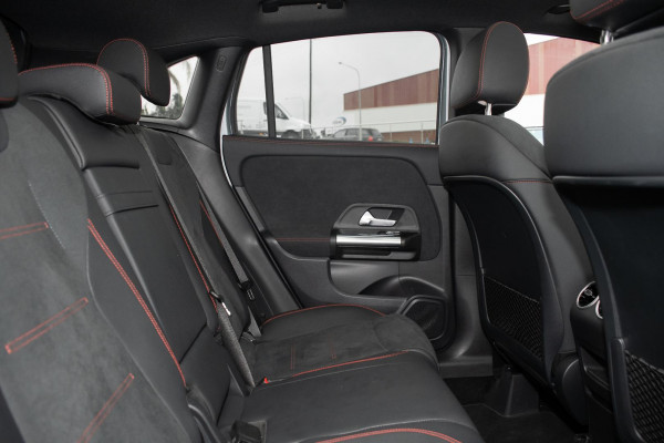 2025 Mercedes-Benz GLA-Class H247 GLA200 SUV image 9