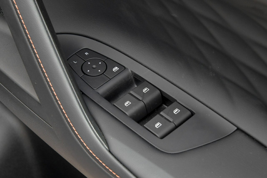 2024 MY24.5 MG HS AS33 Vibe SUV Image 18