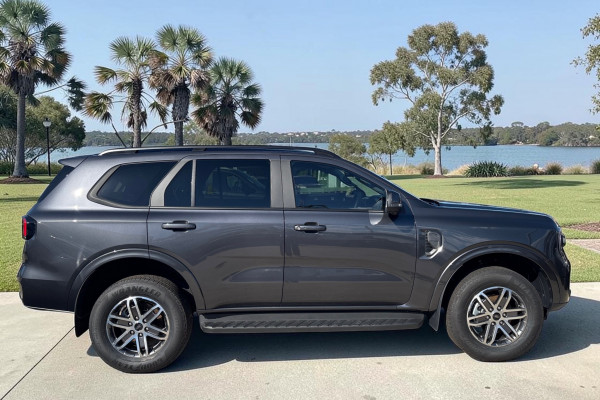 2026 Ford Everest UB Trend SUV Image 3