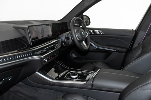 2026 BMW X5 G05 LCI xDrive30d M Sport SUV image 8