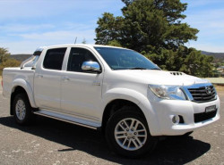 Toyota HiLux SR5 KUN26R 