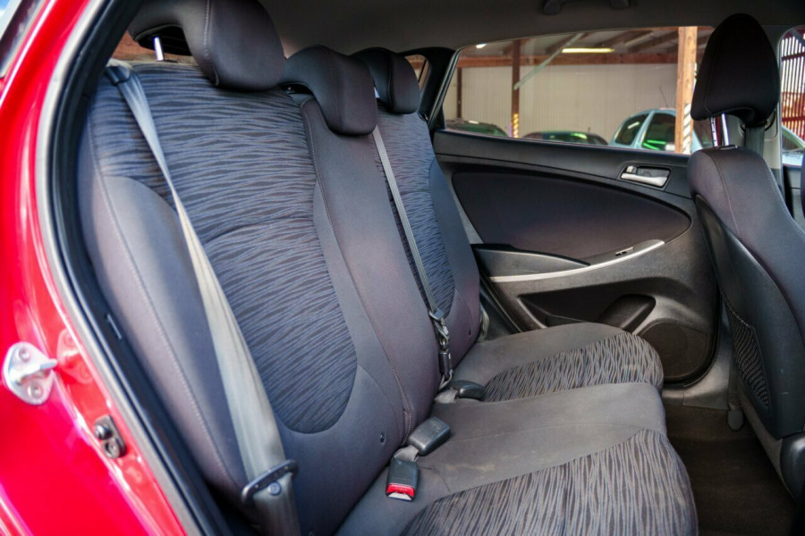 2015 Hyundai Accent RB2 Active Hatch Image 9
