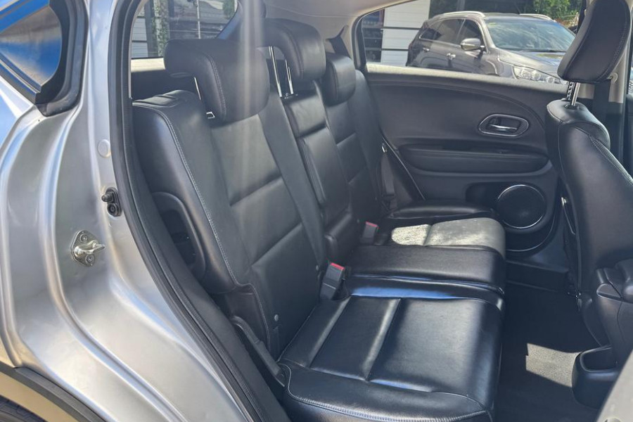 2015 Honda HR-V VTi-L SUV Image 7
