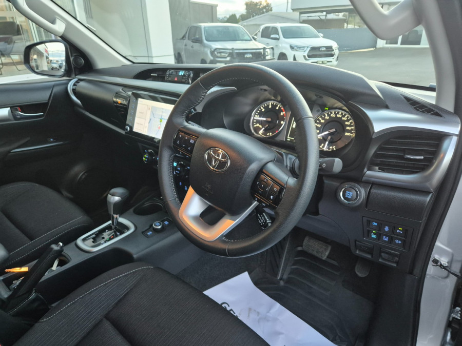 2024 Toyota HiLux GUN126R SR5 48V Ute Image 21