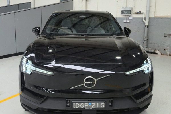 2025 Volvo EX30  Twin Motor Performance Ultra SUV Image 3
