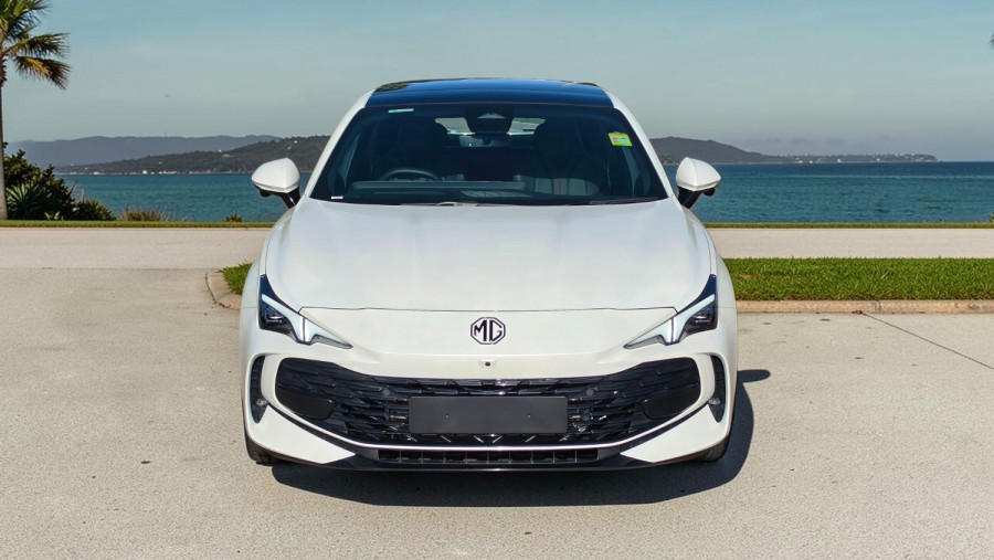 2025 MG MG7  Essence Sedan Image 8