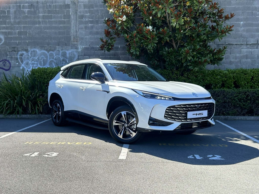 2026 MG HS Super Hybrid Excite SUV Image 1