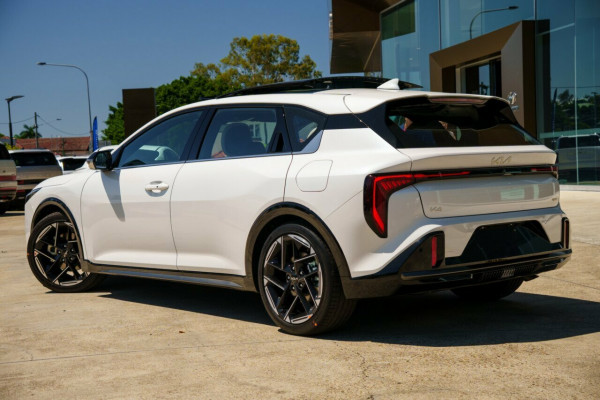 2026 Kia K4 CL4m GT-Line Hatch Image 2