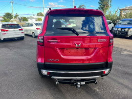 2023 Mahindra Scorpio  Z8 SUV image 7