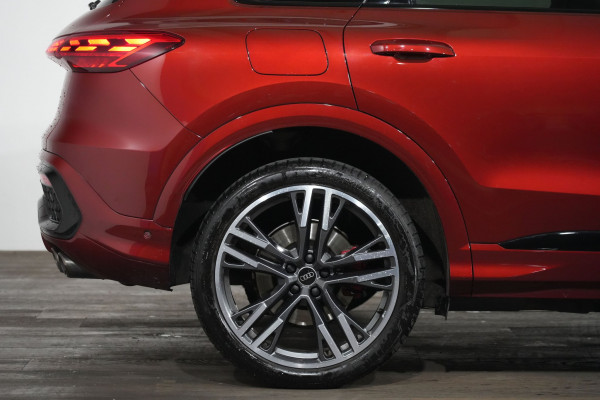 2025 Audi SQ5 FY  SUV Image 6