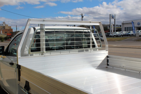 2019 Mazda BT-50 UR 4x2 2.2L Single Cab Chassis XT Cab chassis Image 4