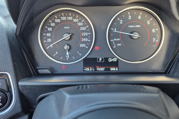 2015 BMW 2 Series F23 Turbo 220i M Sport Convertible Image 14
