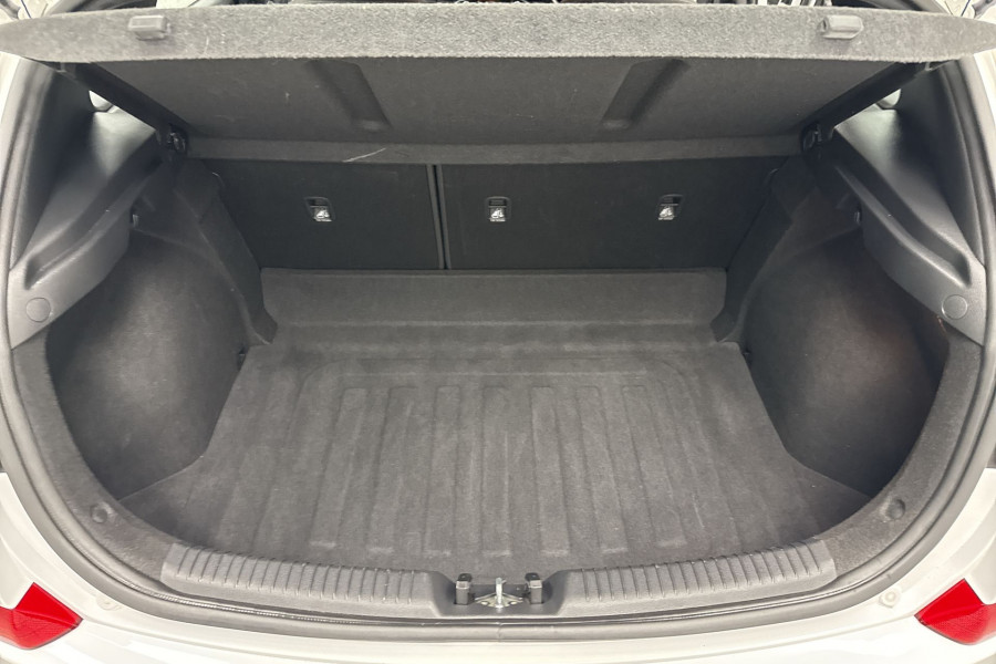 2018 MY19 Hyundai i30 PD2 Active Hatch Image 16