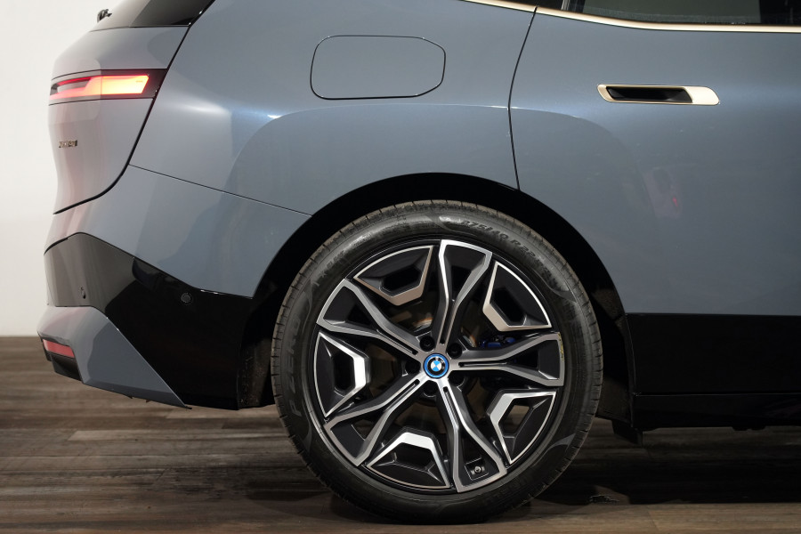 2022 BMW iX xDrive40 SUV