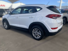 2015 Hyundai Tucson TLe Active SUV image 4