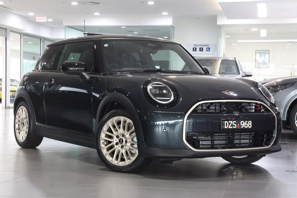 MINI Cooper S Favoured F65