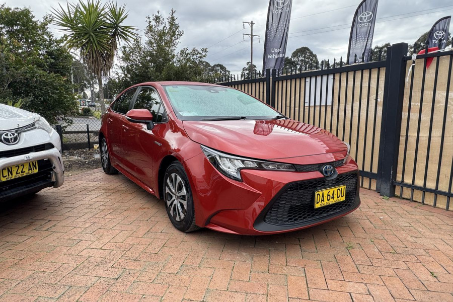 2021 Toyota Corolla ZWE211R Ascent Sport Hybrid Sedan Image 1