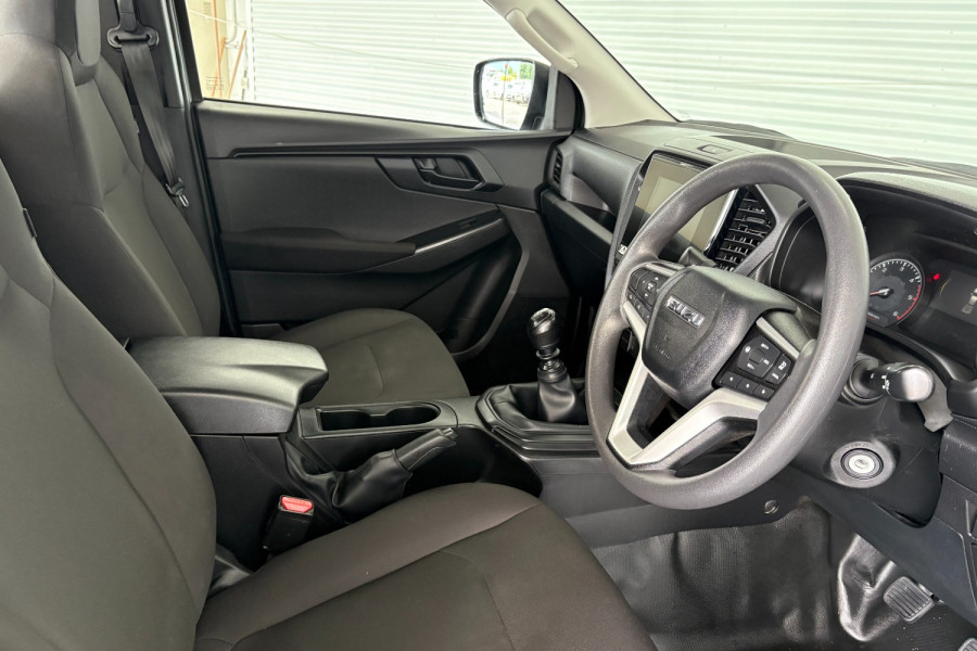 2021 MY22 Isuzu D-MAX RG SX High Ride Cab Chassis Image 6