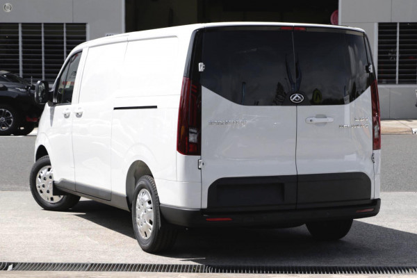 2024 LDV Deliver 7   Van