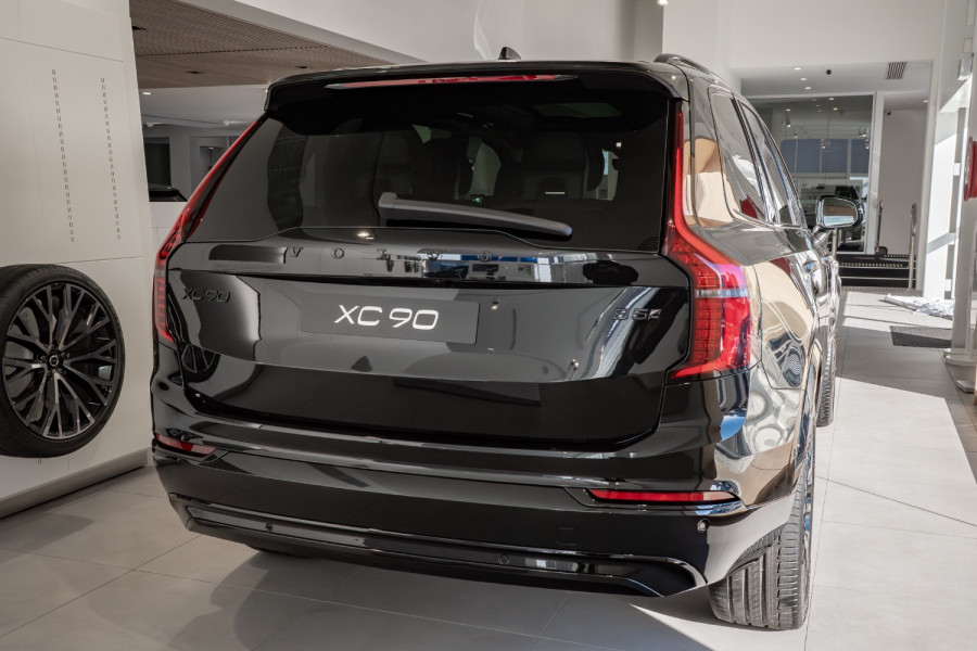 2026 Volvo XC90 L Series  Black Edition SUV Image 11