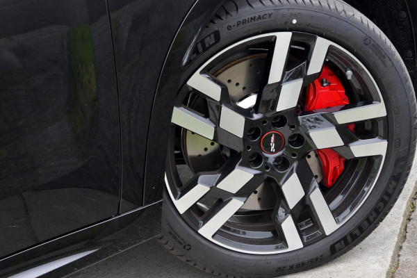 2026 MINI Countryman U25 JCW Favoured SUV image 26