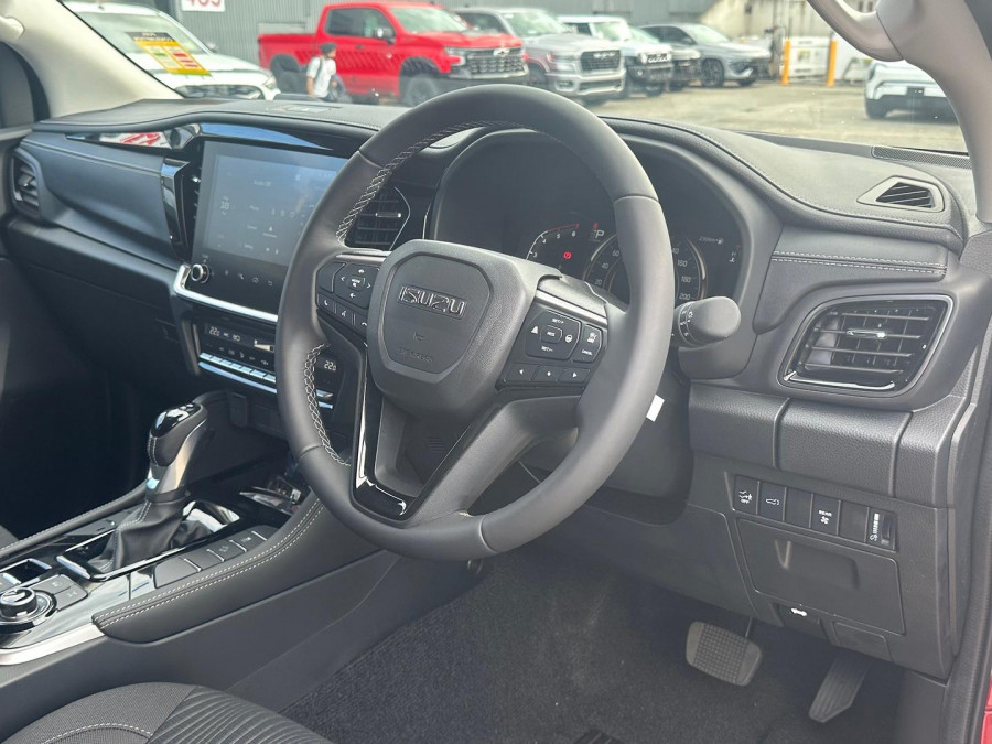 2026 MY25.5 Isuzu MU-X RJ LS-U SUV Image 9
