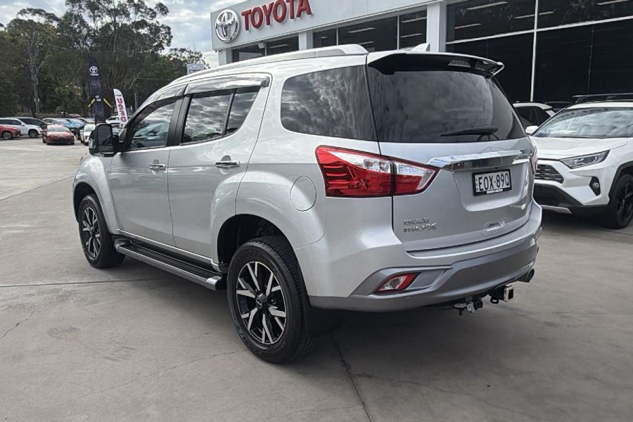 2021 Isuzu MU-X RJ LS-T SUV Image 7