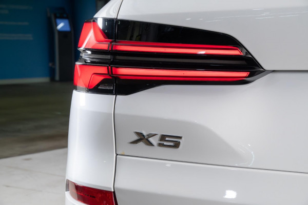 2026 BMW X5 G05 LCI xDrive40i M Sport SUV image 4