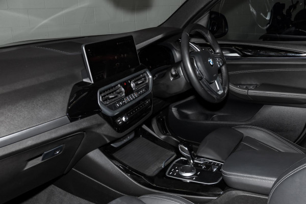 2021 BMW X3 G01 LCI xDrive30i SUV image 8
