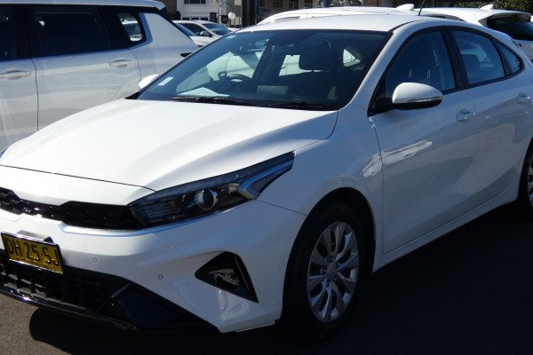 2023 Kia Cerato BD MY23 S Hatch Image 3