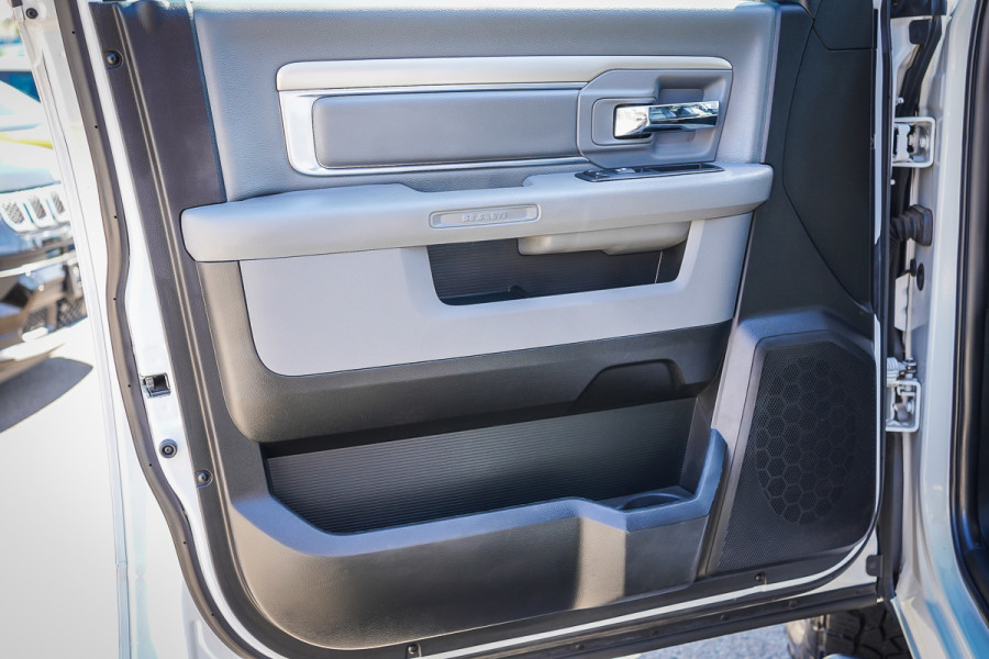 2020 Ram 1500 DS Warlock Ute Image 31