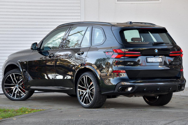 2025 BMW X5 G05 LCI xDrive30d M Sport SUV image 2
