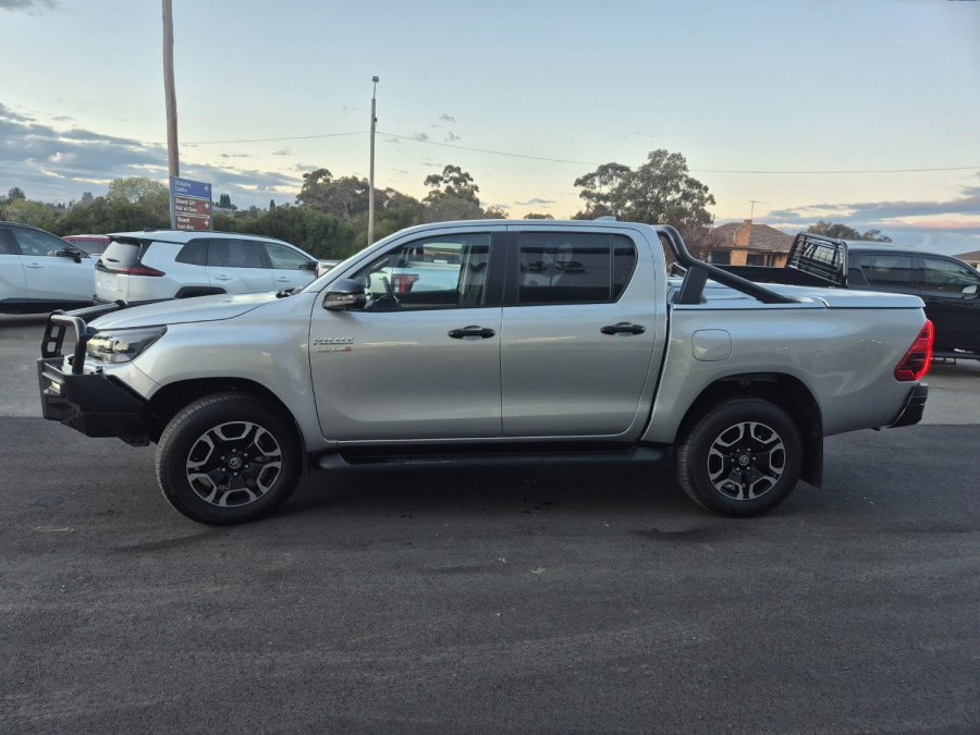 2024 Toyota HiLux GUN126R SR5 48V Ute Image 8