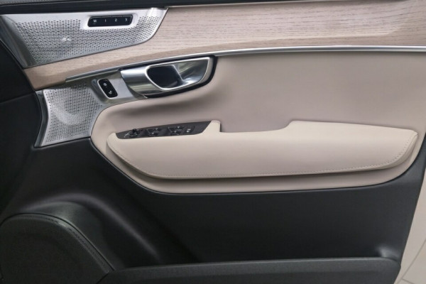 2024 MY25 Volvo XC90 L Series Ultra B5 Bright SUV Image 18