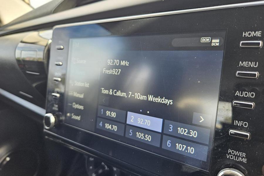2022 Toyota HiLux GUN126R SR Double-Cab Cab-Chassis Image 27