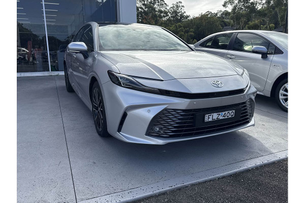 2024 Toyota Camry AXVH80R SL Sedan