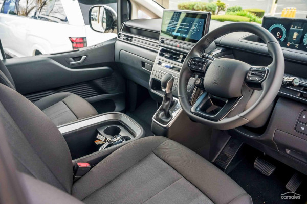 2026 MY27 Hyundai Staria Load US4.V4  Van Image 5
