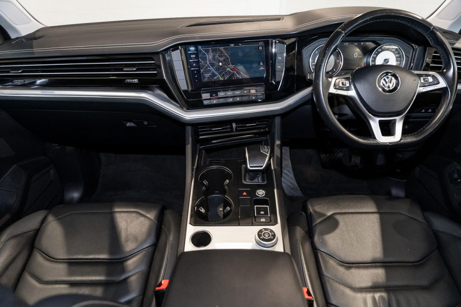 2019 Volkswagen Touareg CR 190TDI Launch Edition SUV Image 13