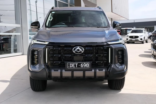 2025 LDV D90 SV9A Executive SUV Image 3