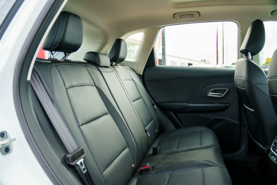 2025 MG ZS ZS32 Essence Turbo SUV Image 9