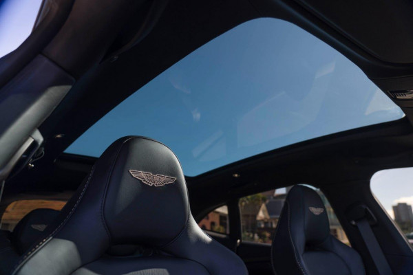 2022 Aston Martin DBX 707 SUV Image 10