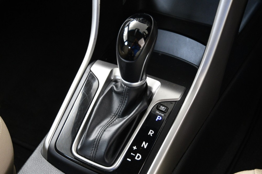 2016 MY17 Hyundai i30 GD4 Series II Active X Hatchback Image 14