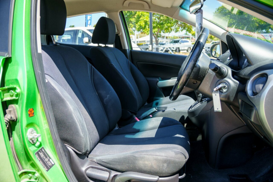 2007 Mazda 2 DE Series 1 Genki Hatch Image 15
