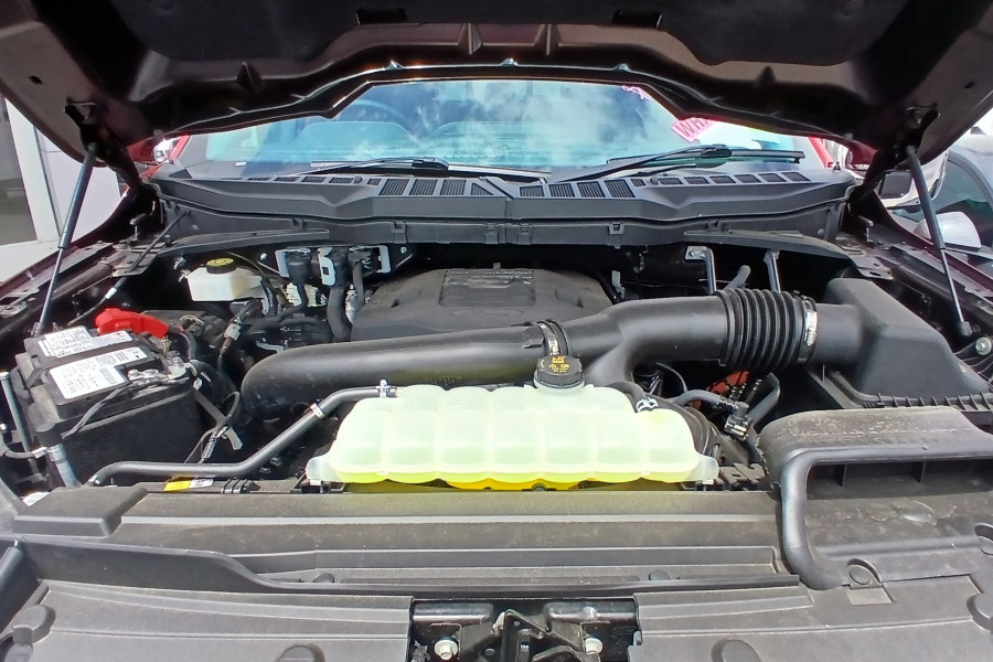2023 Ford F-150 No Series Lariat Dual Cab Image 14
