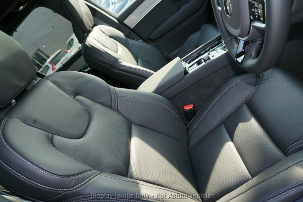 2026 Volvo XC90 L Series Black Edition SUV Image 10